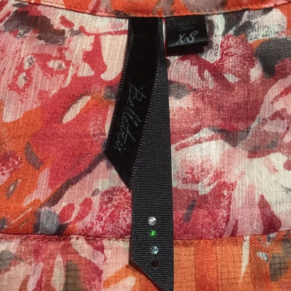 Bellatrix Sheer Floral Sleeveless Blouse - Picture 4 of 6